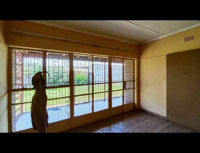 9 BEDROOM HOUSE FOR SALE IN VANDERBIJLPARK CE 3